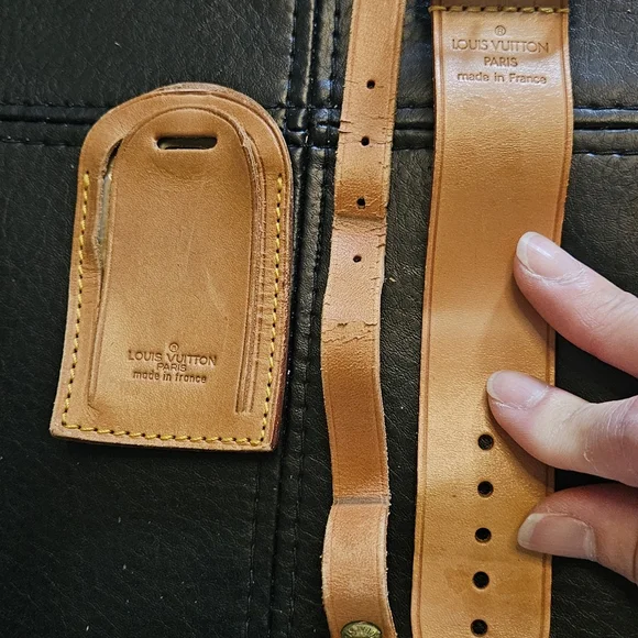 Authentic Louis Vuitton Tag Set - Picture 6 of 9